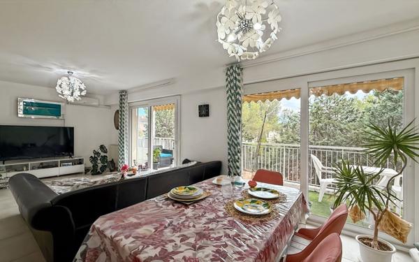 Appartement à vendre    3 pièces • 73,78 m2 Saint-Raphaël