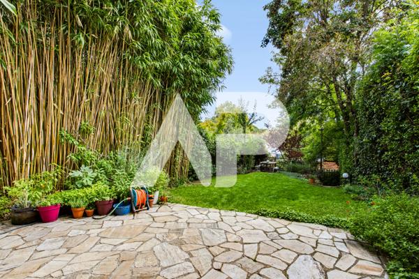 SEVRES RIVE DROITE - MAISON DE CHARME 950 000 € **  - Référence  681-s