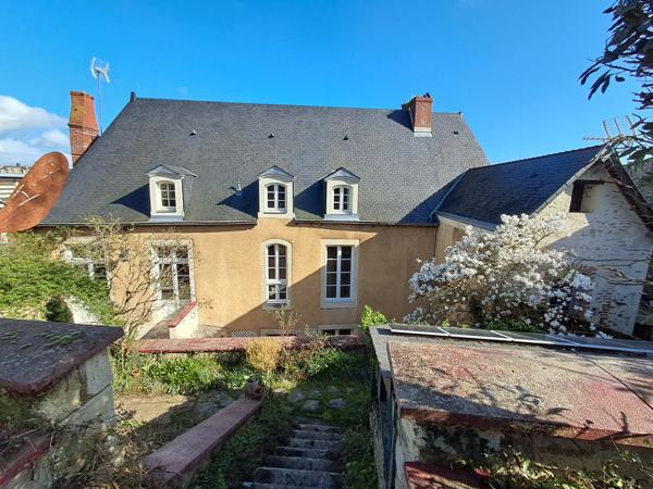 Maison 11 pièce(s) 6 chambre(s) 230 m²