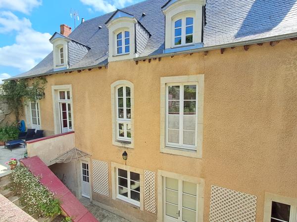 Maison 11 pièce(s) 6 chambre(s) 230 m²
