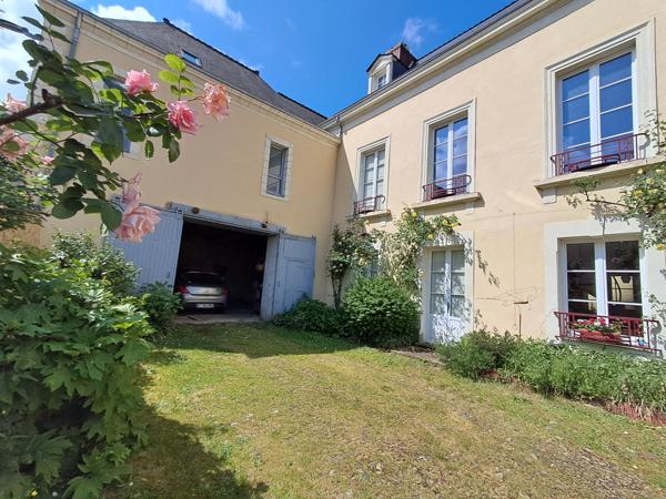 Maison 11 pièce(s) 6 chambre(s) 230 m²