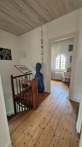 Maison Saintes année 30 - 3 chambres et garage pour Camping-car