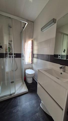 Maison Saintes année 30 - 3 chambres et garage pour Camping-car