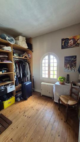 Maison Saintes année 30 - 3 chambres et garage pour Camping-car