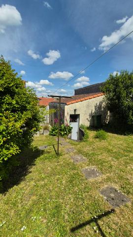 Maison Saintes année 30 - 3 chambres et garage pour Camping-car