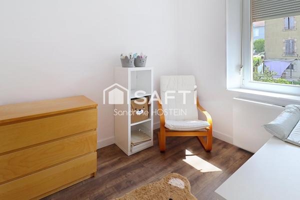 Maison rénovée de 110m2 hab avec 3 chambres, terrasse, jardin et garage