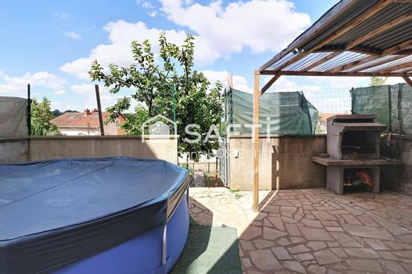Maison rénovée de 110m2 hab avec 3 chambres, terrasse, jardin et garage