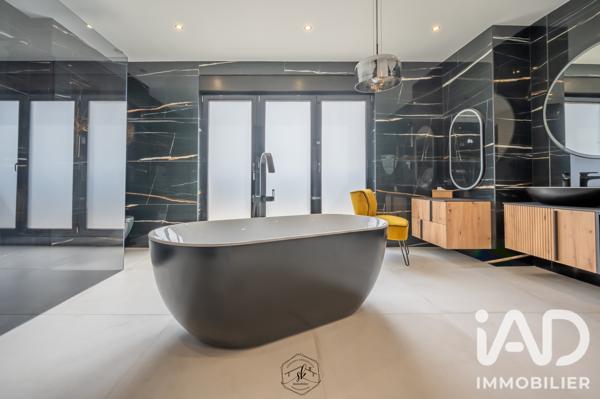 Maison à vendre 7 pièces 247 m² Guénange