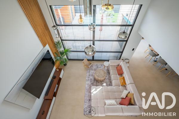 Maison à vendre 7 pièces 247 m² Guénange