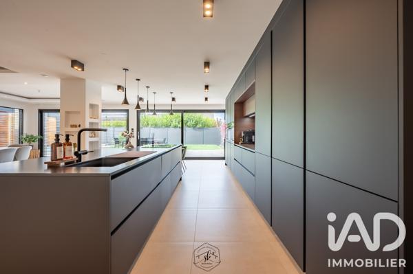 Maison à vendre 7 pièces 247 m² Guénange