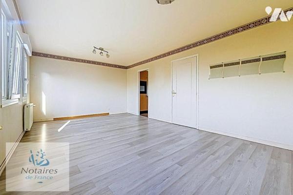 EN EXCLUSIVITE 

À VENDRE - Maison bel étage secteur lycée des Flandres à HAZEBROUCK

Cette...