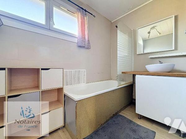 EN EXCLUSIVITE 

À VENDRE - Maison bel étage secteur lycée des Flandres à HAZEBROUCK

Cette...