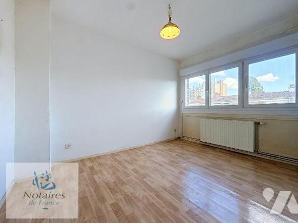 EN EXCLUSIVITE 

À VENDRE - Maison bel étage secteur lycée des Flandres à HAZEBROUCK

Cette...