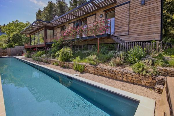 Vente Maison de luxe Malemort-du-Comtat 9 Pièces 200 m²