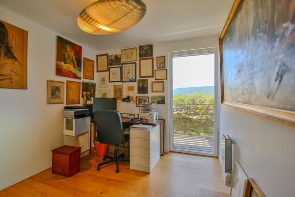 Vente Maison de luxe Malemort-du-Comtat 9 Pièces 200 m²