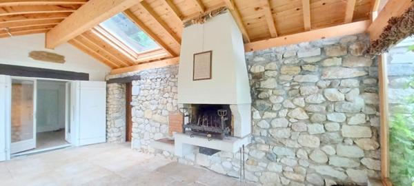 Saint-Jean-de-Gonville (01630) Maison 6 pièces avec piscine et terrain