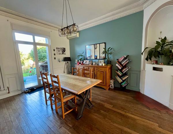 COUP DE COEUR ASSURÉ POUR CETTE MAISON DE MAITRE !