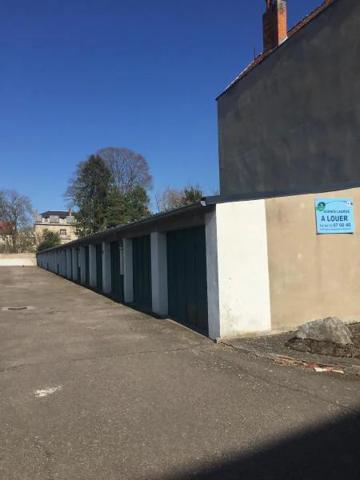 Parking / Box à louer à Cusset (03300)