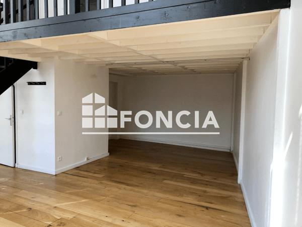 Location Appartement 3 pièces 100.42 m² - 24 RUE DE CANTELEU Lille 59000