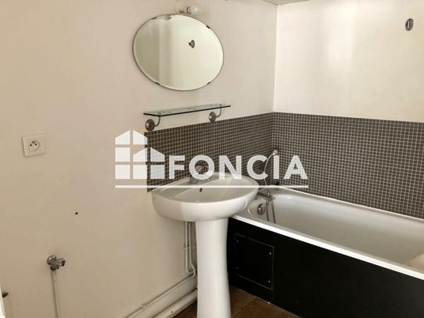 Location Appartement 3 pièces 100.42 m² - 24 RUE DE CANTELEU Lille 59000
