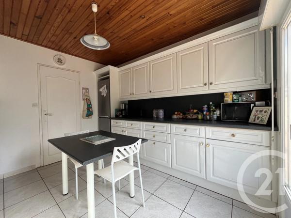 Maison à vendre  5 pièces - 85 m 2   ST QUENTIN  - 02