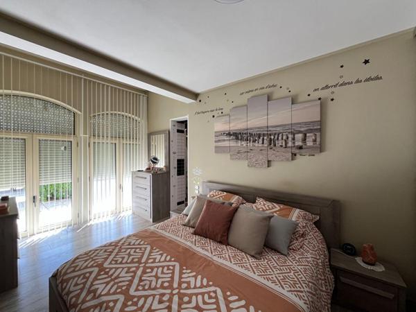 Maison T7 de 208 m² - Porte d'Agen