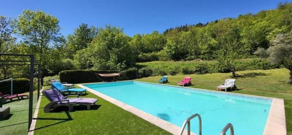 Maison T7 de 208 m² - Porte d'Agen