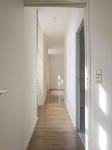 Appartement T2 en parfait état situé au rez-de-chaussée.