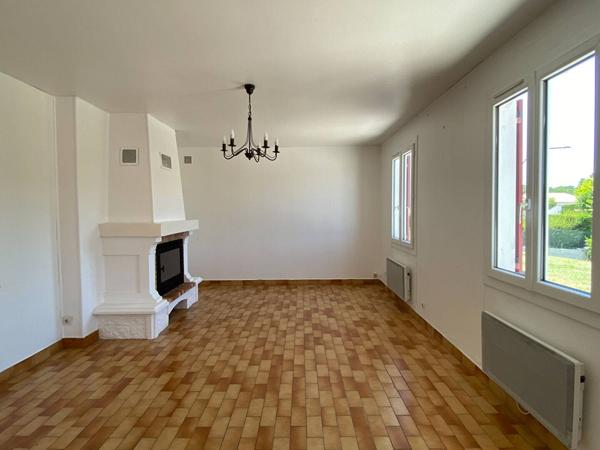 MAISON à SAINT GEORGES DE DIDONNE