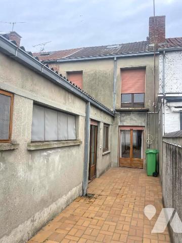 Maison de 127 m2 - 3 chambres - jardin - grand garage (80 m2)