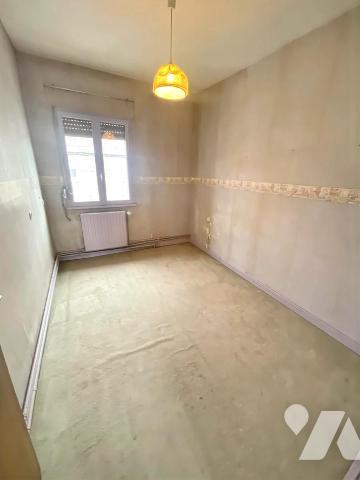 Maison de 127 m2 - 3 chambres - jardin - grand garage (80 m2)