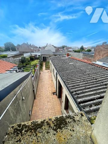 Maison de 127 m2 - 3 chambres - jardin - grand garage (80 m2)