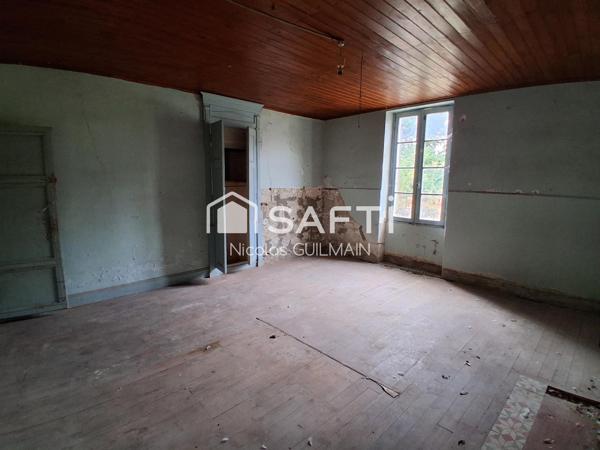 Maison à rénover de 159m² sur 1 hectare de terrain