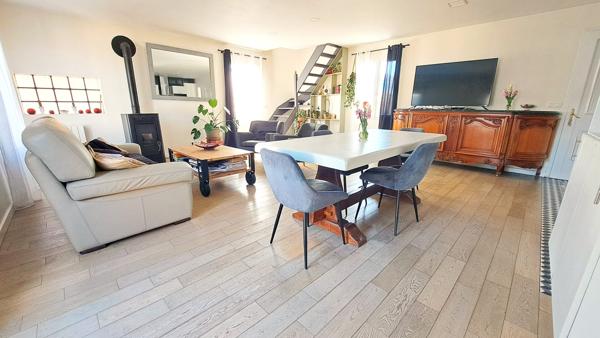 Maison 3 chambres 89 m2 et dépendance 17m2