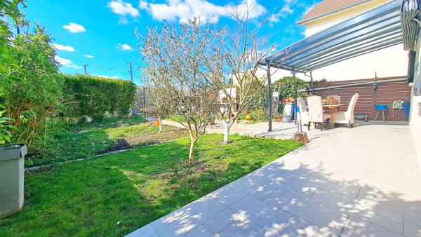 Maison 3 chambres 89 m2 et dépendance 17m2