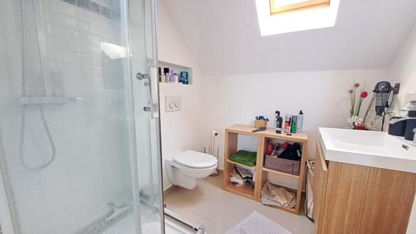 Maison 3 chambres 89 m2 et dépendance 17m2