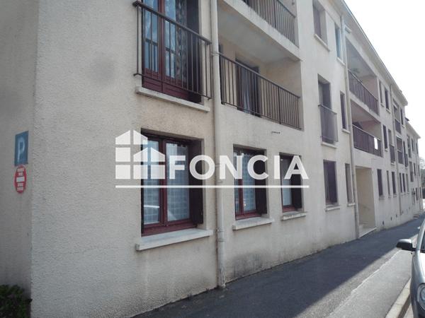 Location Studio 28.46 m² - 3-5 AVENUE PIERRE ET MARIE CURIE Chateau-thierry 02400