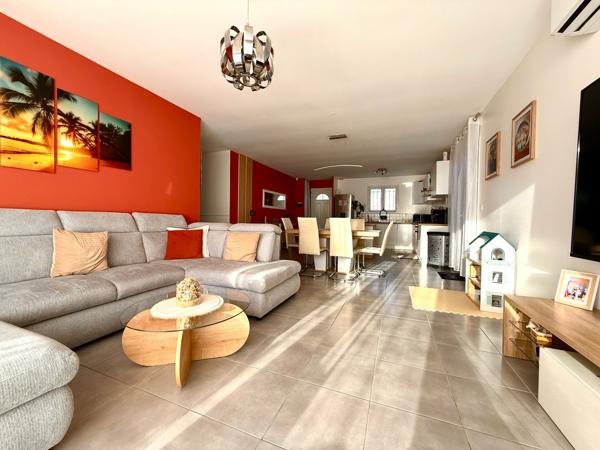 Florensac (34510) Villa contemporaine 3 Chambres, Piscine, DPE : A