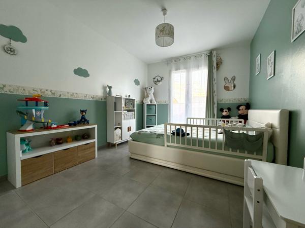 Florensac (34510) Villa contemporaine 3 Chambres, Piscine, DPE : A