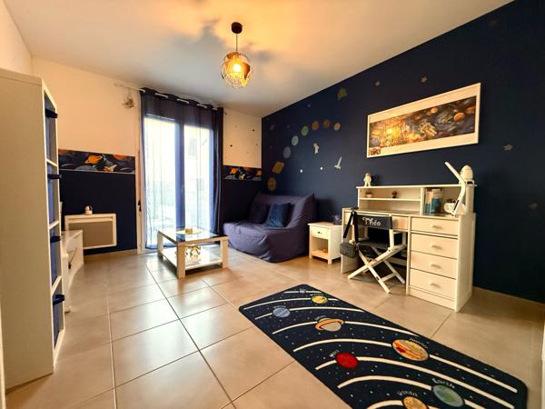 Florensac (34510) Villa contemporaine 3 Chambres, Piscine, DPE : A