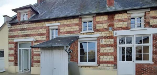 MAISON 147m2, 5 à 8 CHAMBRES 2 GARAGES JARDIN 300m2