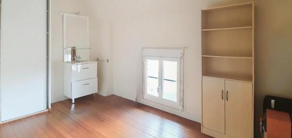 MAISON 147m2, 5 à 8 CHAMBRES 2 GARAGES JARDIN 300m2