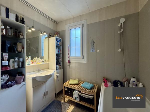 Coulommiers (77120) Maison T6 de 105 m², Terrain 625m² DPE : C avec piscine chauffée