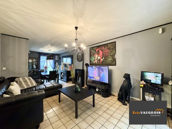 Coulommiers (77120) Maison T6 de 105 m², Terrain 625m² DPE : C avec piscine chauffée