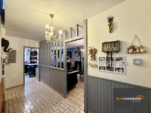 Coulommiers (77120) Maison T6 de 105 m², Terrain 625m² DPE : C avec piscine chauffée