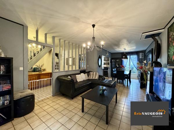 Coulommiers (77120) Maison T6 de 105 m², Terrain 625m² DPE : C avec piscine chauffée