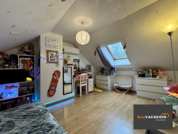 Coulommiers (77120) Maison T6 de 105 m², Terrain 625m² DPE : C avec piscine chauffée