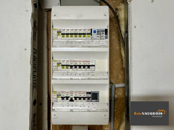 Coulommiers (77120) Maison T6 de 105 m², Terrain 625m² DPE : C avec piscine chauffée