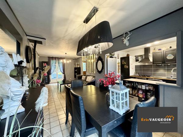 Coulommiers (77120) Maison T6 de 105 m², Terrain 625m² DPE : C avec piscine chauffée