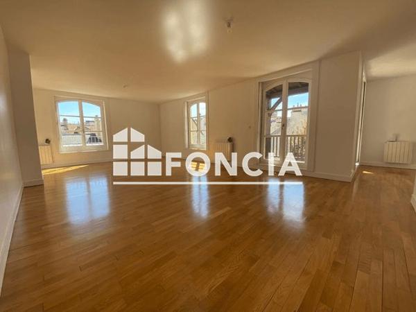 Location Appartement 4 pièces 104.99 m² - 3-5 RUE DUCASTEL Saint Germain En Laye 78100